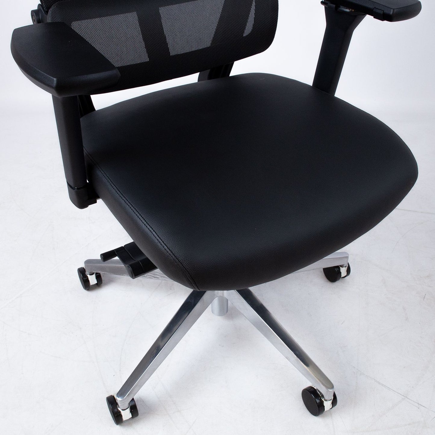 Work chair INTEGRA black 